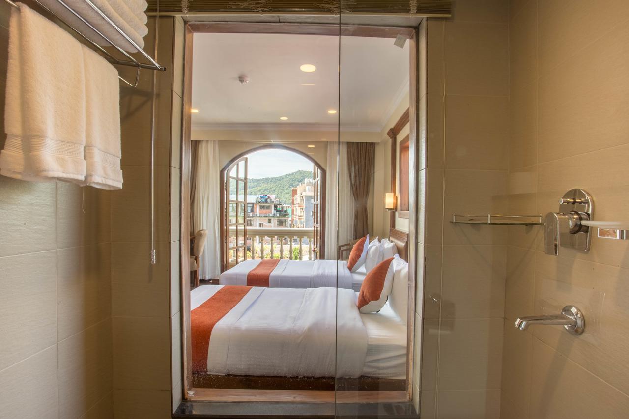 Hotel Portland Покхара Екстер'єр фото
