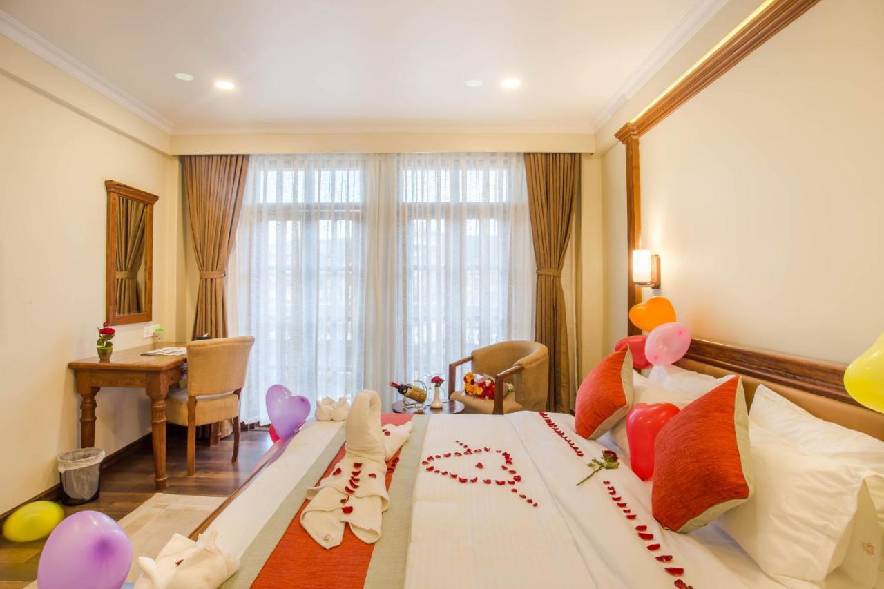 Hotel Portland Покхара Екстер'єр фото