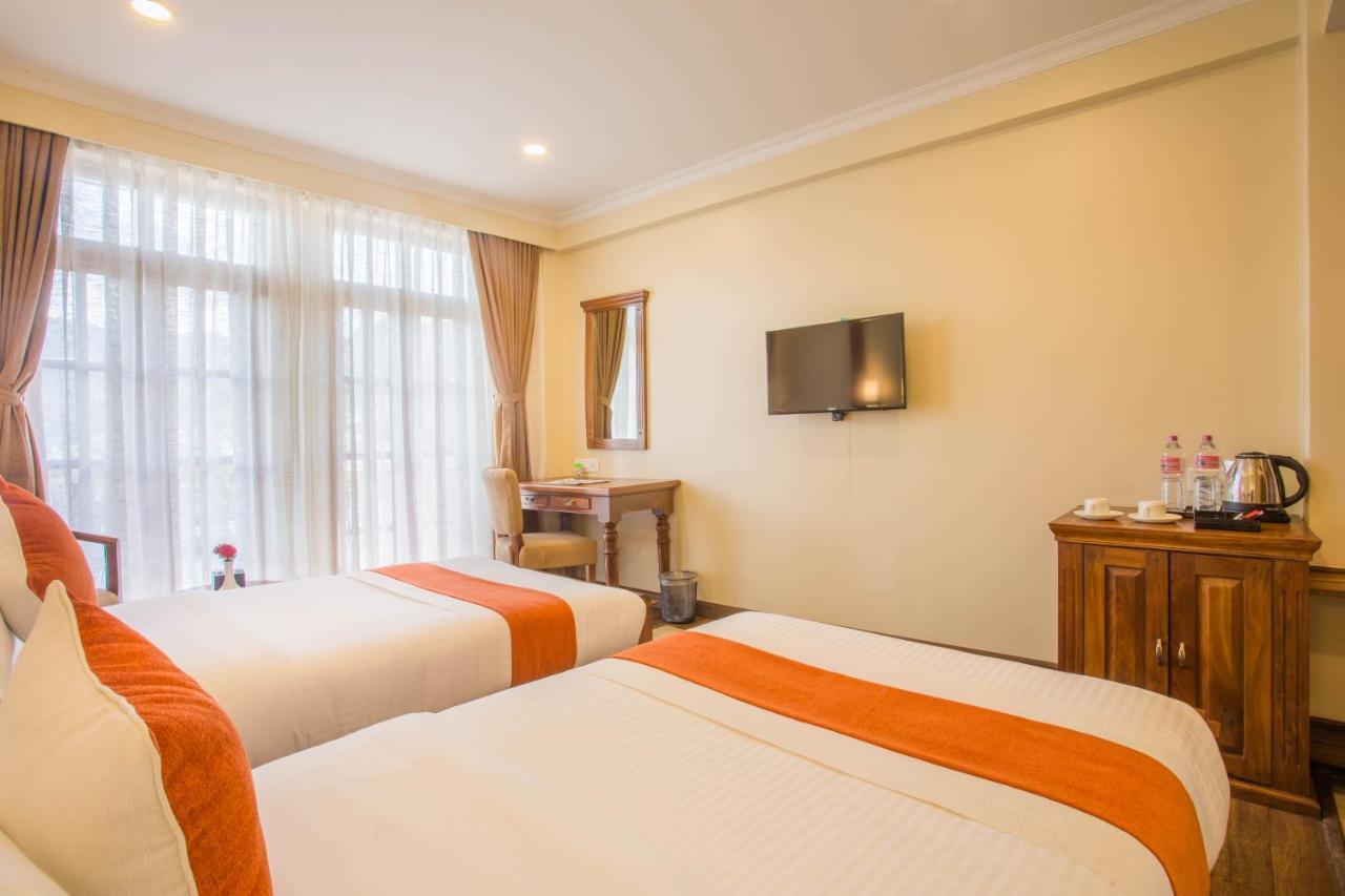 Hotel Portland Покхара Екстер'єр фото